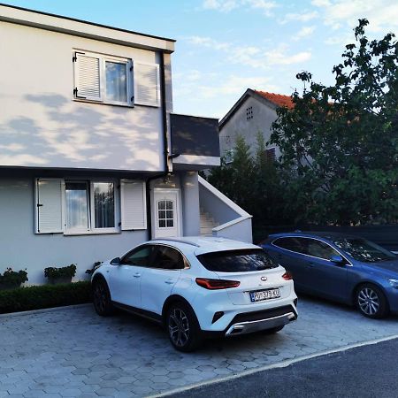 Apartment Ana Fazana Luaran gambar