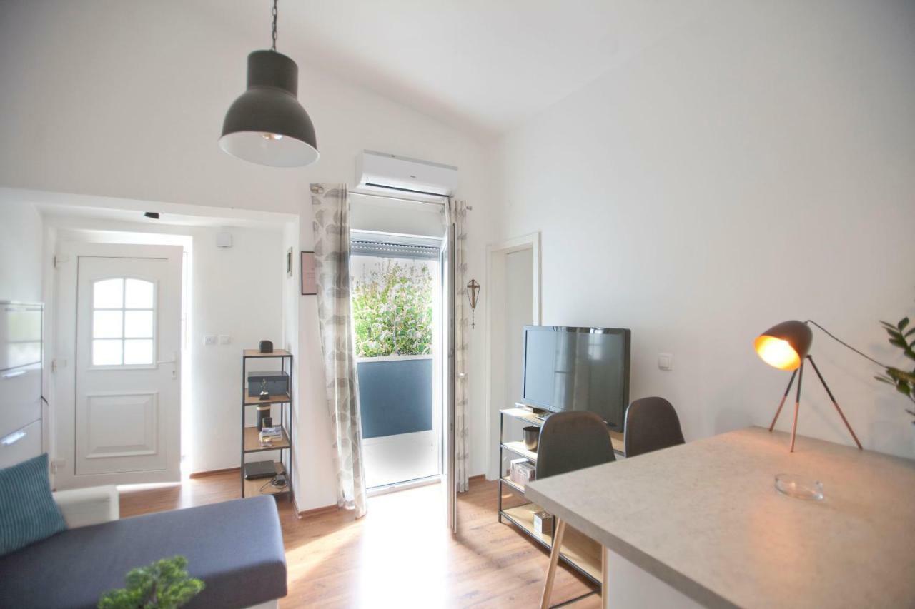 Apartment Ana Fazana Luaran gambar